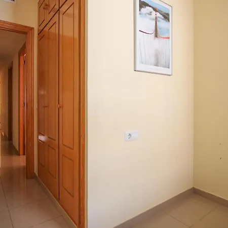 Centrico En Playa Arenal - Miraifach Apartment
